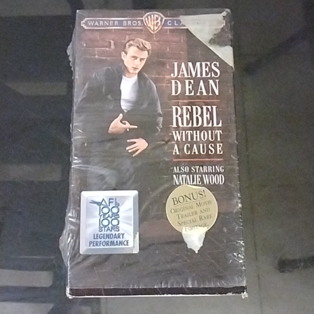 🤎 Rebel without a cause VHS tape